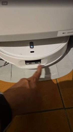 Robot vacuum and mop