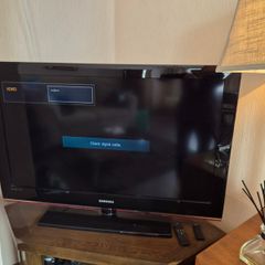 Samsung 45" flat screen TV - not smart