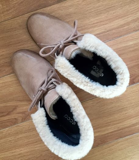 ECCO Jaffna Fur Ankle Boots in Camel for Women size 38