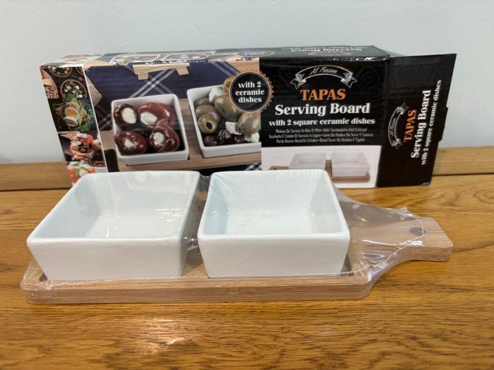 Tapas Serving board with 2 ceramic dishes (NEW)