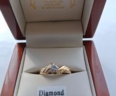 18ct gold diamond ring