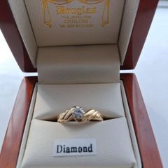 18ct gold diamond ring