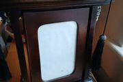Gorgeous Wooden Vintage/Antique Curio Photo Table Cabinet