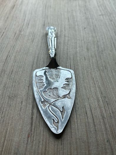 Vintage Mayell silver-plated cake slice server.