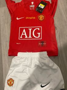 Brand new retro kit manUnited 2008 final kit zize 16 kids