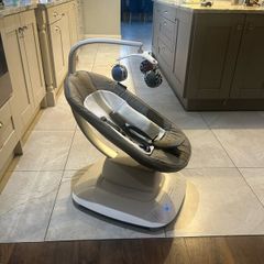 Uppababy Mamaroo smart swing