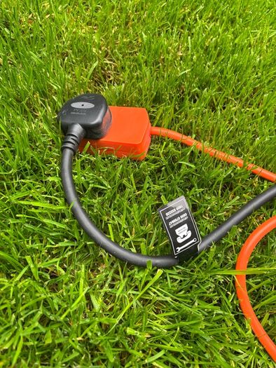 Titan Ttl758chn-a 2000w 230-240v Electric 40cm Chainsaw