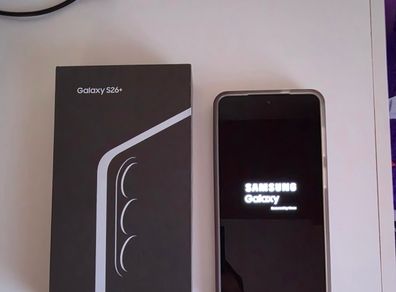 Samsung S26+