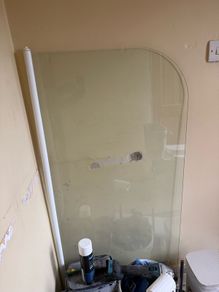 bath screen