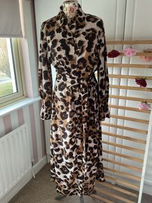 Bnwot size 10 marks & Spencer aminal print shirt dress with tie belt