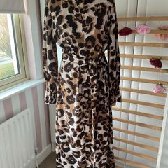 Bnwot size 10 marks & Spencer aminal print shirt dress with tie belt