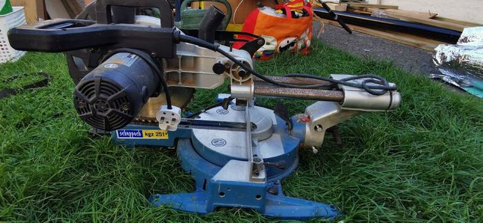 mitre saw