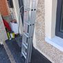Two piece extendable ladder Image 2