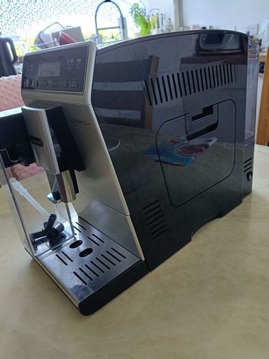 DeLonghi Autentica Cappuccino