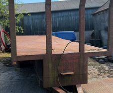 Bale trailer