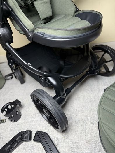 As NEW icandy Peach 7 travel system