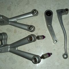 triumph 955i parts