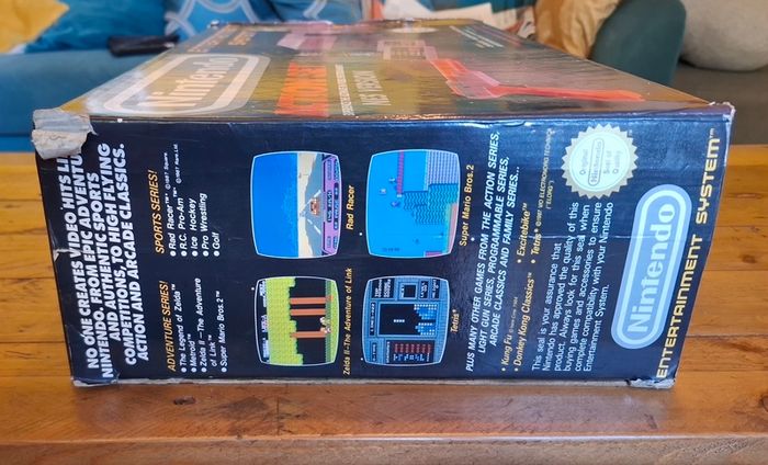 Nintendo NES Action Set Console  Complete In Box w/ Mario Duck Hunt & Zapper