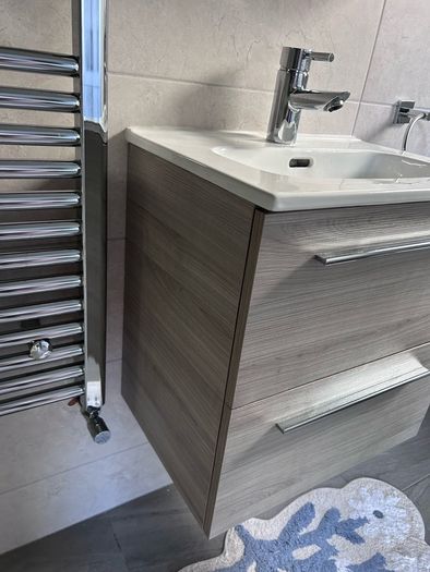 vanity unit and sink.