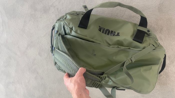 Thule Chasm 70L bag