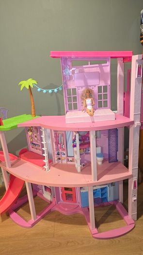 Barbie Dream house