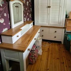 Solid Oak & Timber Bedroom Set: Wardrobe & Dressing Table