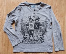 Grey Top. Age 8-9