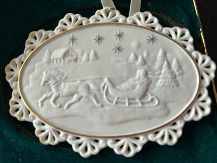 Wedgewood Across The Miles Christmas Decoration