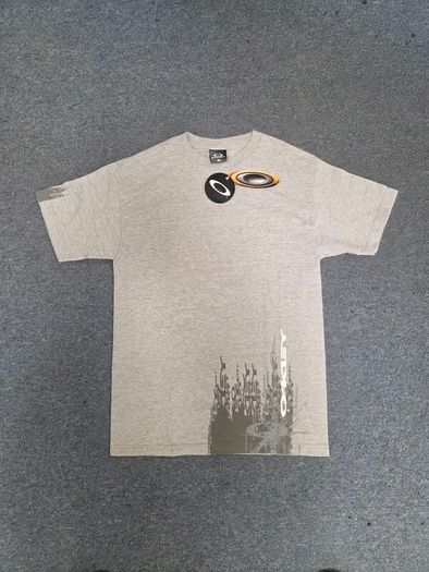 Y2K Oakley T-Shirt with Tags