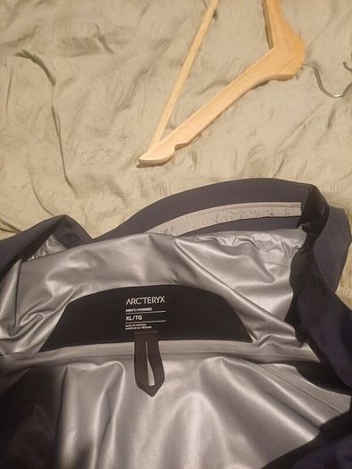 Arc'teryx Goretex Beta Jacket new with tags  XL genuine RRP 400