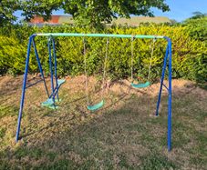 Free Swing set