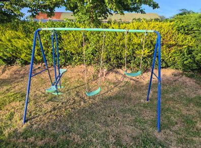 Free Swing set