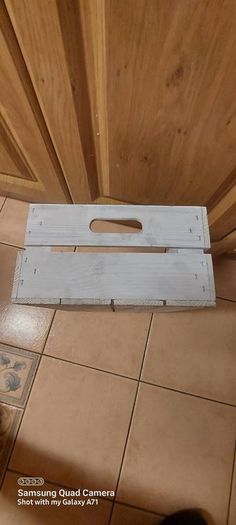 wooden display advertising crisps crate,good condition, buyer collects,or pays postage,