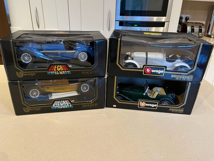 Models Cars Lot 4 1/18 Burago all with Defects