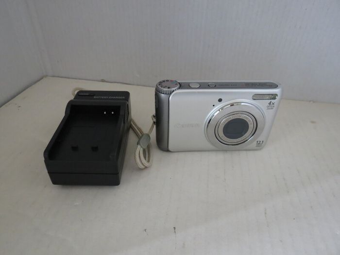 Camera Canon PowerShot A3100 IS