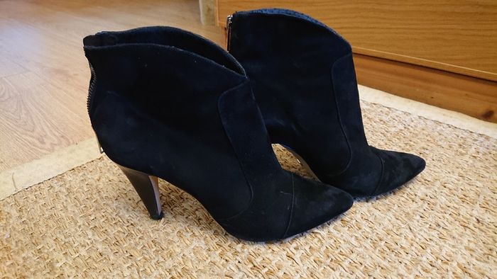 Black Suede Ankle Boots  Size 5