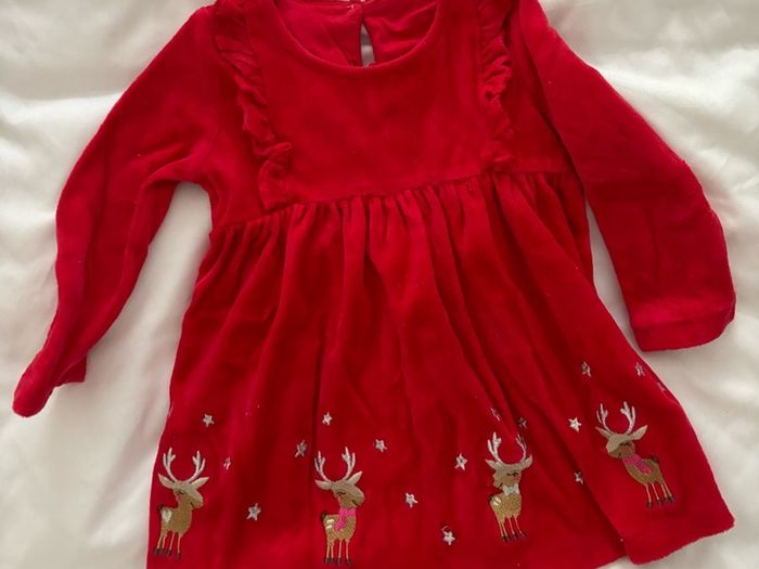 Girls/unisex Christmas clothes age 6-9 months
