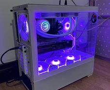 Gaming PC + Keyboard & Mouse