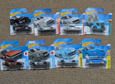 Hot Wheels Nissan x 8