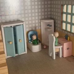 Dolls house & furniture