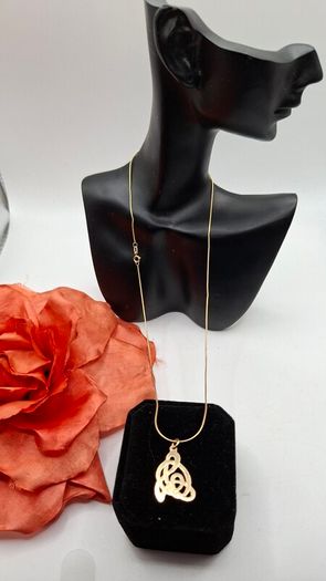 9ct  yellow gold necklace
