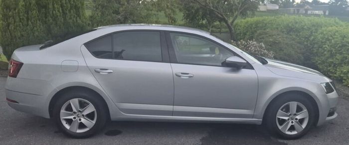 Skoda Octavia 2017 (172) Ambition 1.6tdi 115hp 4dr