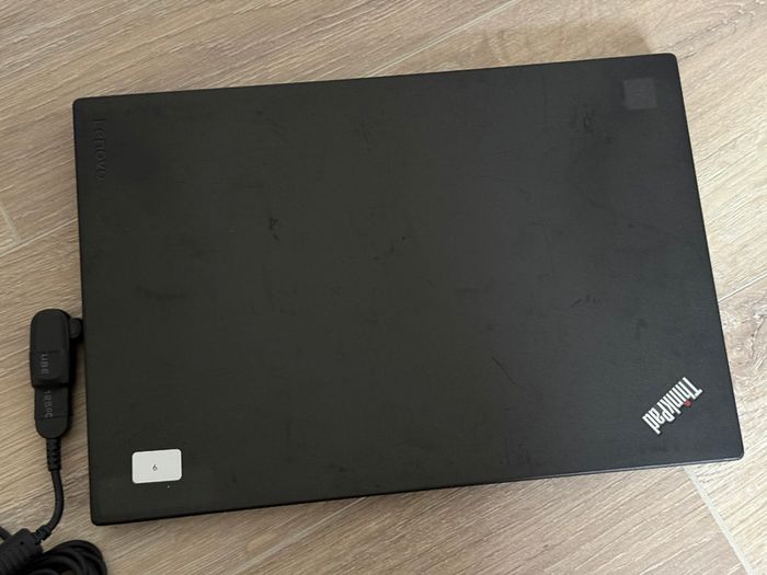 Lenovo ThinkPad X270 ,  i5-7300U, 8GB ram, 256GB SSD