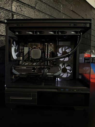High End Gaming PC | RX 9070 XT 16GB / Ryzen 7800x3d / DDR5