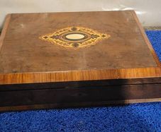 Victorian musical jewellery box