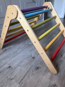Sawdust & Rainbows Weeun Pikler Triangle