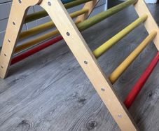 Sawdust & Rainbows Weeun Pikler Triangle