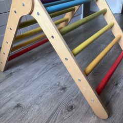 Sawdust & Rainbows Weeun Pikler Triangle