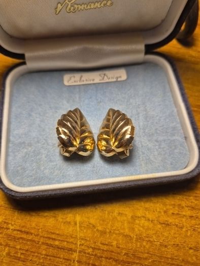 Vintage Leaf Earrings