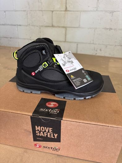 Brand new work boots size